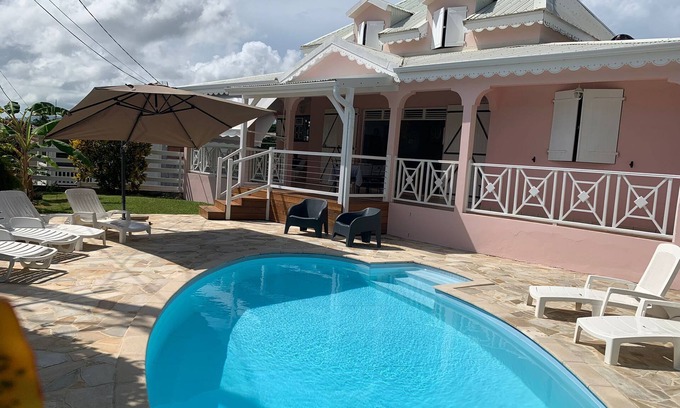 Trois-Rivieres Villa | Villa Familiale Avec Piscine et vue mer