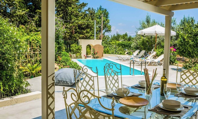 Argostoli Town Villa | Villa Fanari: esta villa incluye una piscina privada, WIFI y aire acondicionado