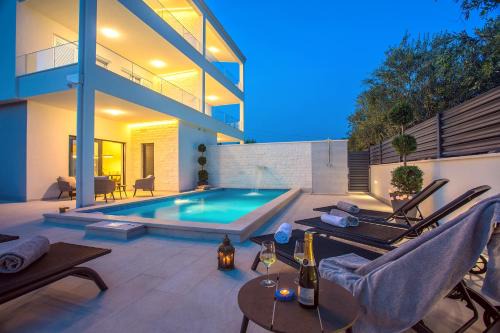 Kastel Stafilic Villa | Villa Filip