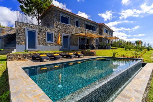 Prazeres Villa | Villa Flora - Nature & Tranquility - Heated pool optional