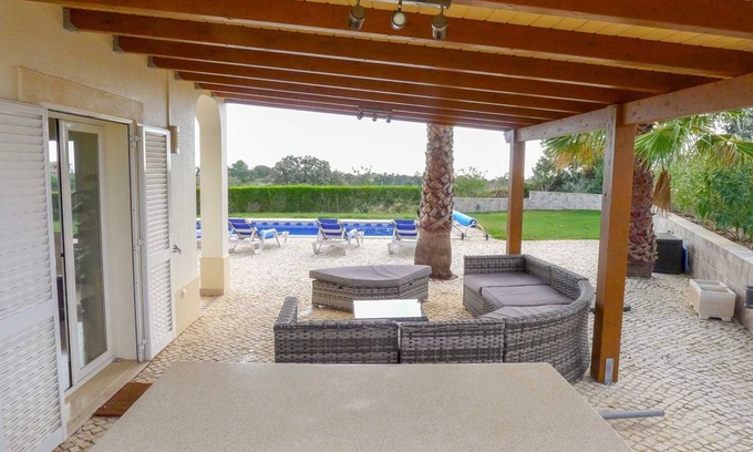 Conceicao Villa | Villa Flora Martins, 4 dormitorios, piscina y vista fantástica.