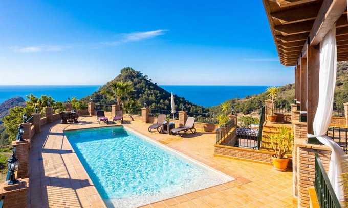 Nerja Villa | Villa Flores