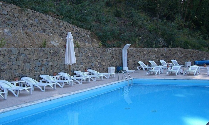 San Baronto Casa | Villa Floriana F: Un apartamento elegante y acogedor rodeado de un hermoso paisaje.