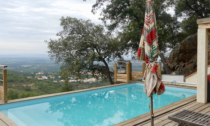 Laroque-des-Alberes Casa | Villa Flower of rosemary