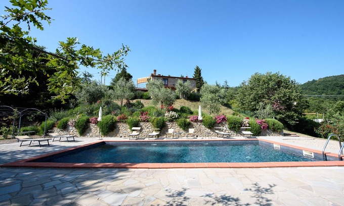 Lisciano Niccone Villa | Villa para 10 personas con piscina con una vista "verdaderamente maravillosa" al lago Trasimeno