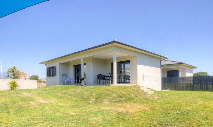 Ghisonaccia Villa | Villa for rent near the sea