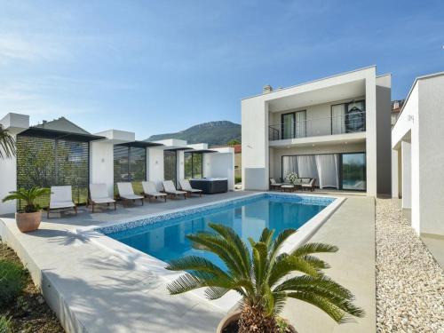 Kastela Villa | Villa Formosa