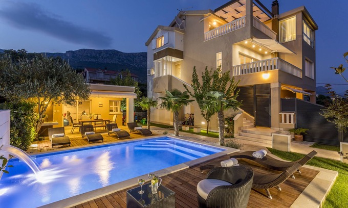 Kastel Gomilica Villa | Villa Fox Exclusive - PISCINA CLIMATIZADA, VISTA AL MAR, GIMNASIO Y BARBACOA