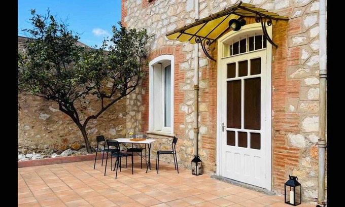 Saint-Hippolyte Casa | VILLA MONTGAILLARD 5km MER cœur village 220m² 3ch