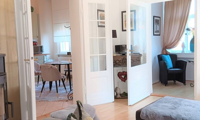 Leubnitz-Neuostra Apartamento | VILLA FREIA in DRESDEN - close to the center - romantic holiday apartment