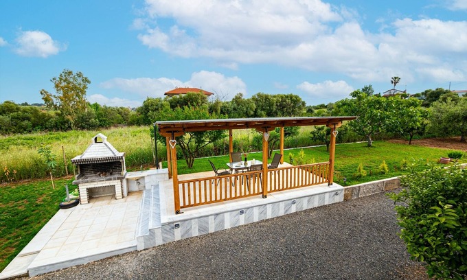 Nea Potidaia Cabaña | Villa George by RentalsPro