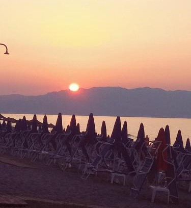 Platanias Town Apartamento | Villa Giorgos