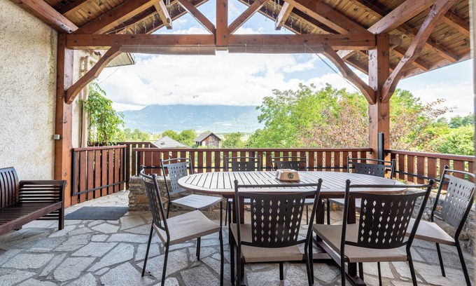Chamoux-sur-Gelon Villa | Villa "Gîte Le Chamoyard" con vistas a la montaña, terraza privada y Wi-Fi