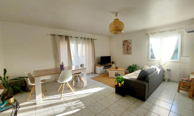 Gigean Villa | Villa Good Vibes, près des plages ( 10 mn étang de thau, 15 mn mer)