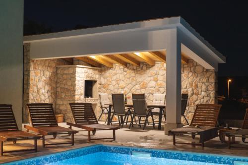 Lovrec Villa | Villa Green Oasis