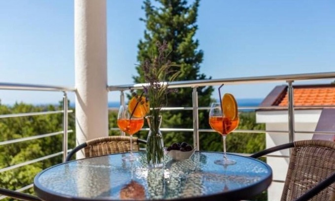 Zgrade Villa | Villa Hanna con piscina privada en Sutomore