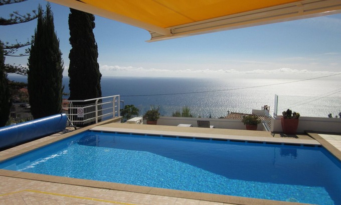 Garajau Villa | Villa Hansen in Madeira - Cristo Rei, Pool, Sea-views, Beach, Garden, BBQ.