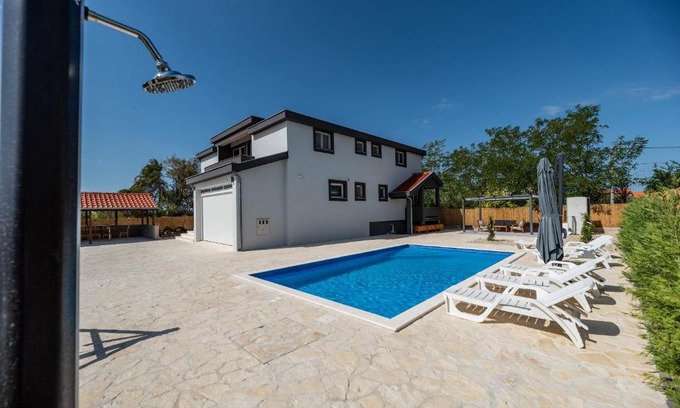 Zemunik Donji Apartamento | Villa Heaven Apartment - Airport Zadar