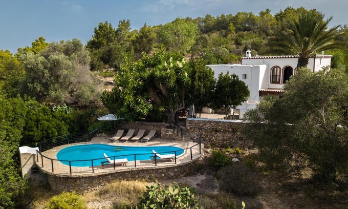 Sant Miquel de Balasant Villa | Villa Historica