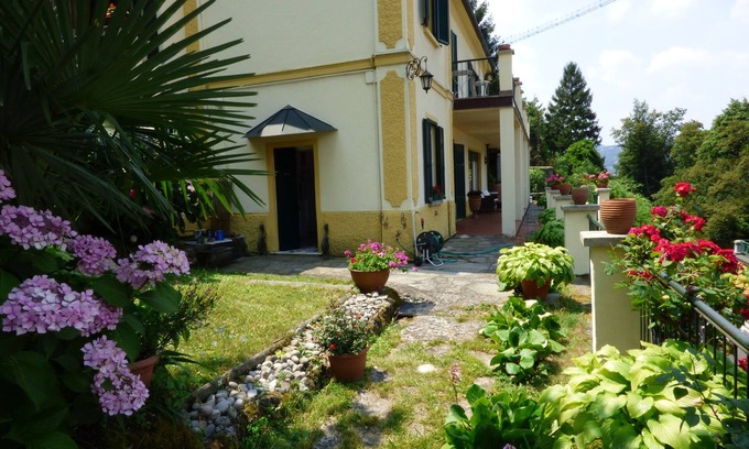 Blevio Casa | CASA COMO CONJARDIN PRIVADO 2 HABITACIONES VISTA LAGO ESTACIONAMENTO KI-FI
