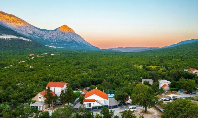 Rascane Villa | Villa Ika by Villas Guide