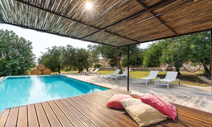 Scicli Villa | Villa Il Rame - Private villa with pool in Scicli