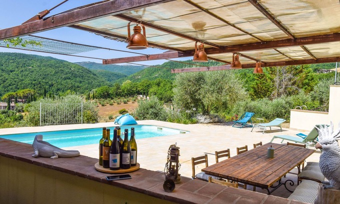 San Venanzo Casa | Villa in a very quiet area with garden, pool and panoramic terrace with hot tub!
