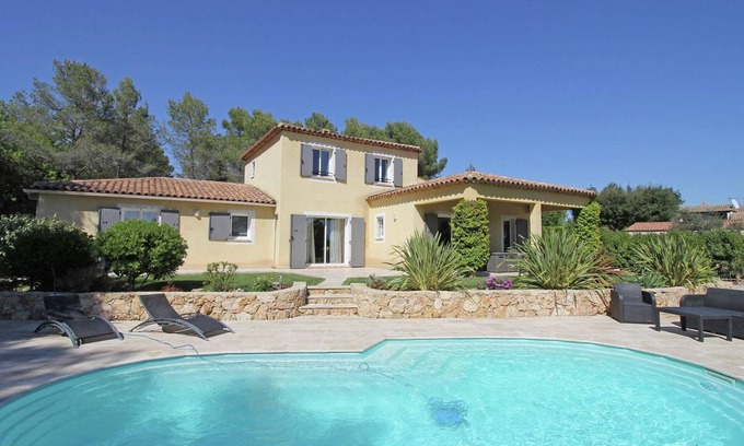 Bagnols-en-Foret Villa | Villa en Bagnols-en-Forêt con Piscina Privada