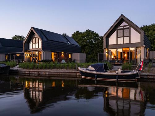 Balk Casa | Villa in Balk with Private Jetty on Slotermeer