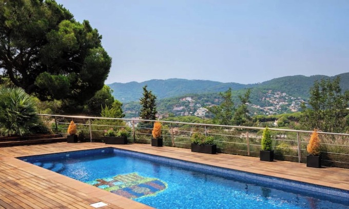 Cabrils Casa | Villa en Barcelona con piscina