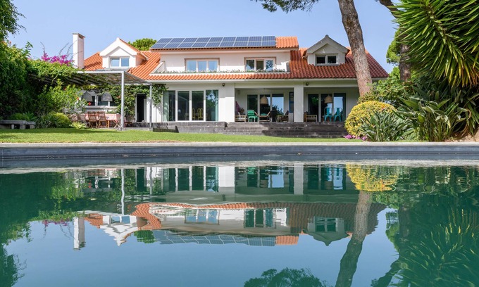 Cascais Casa | Villa en cascais hasta 20 con limpieza diaria 5 horas / día