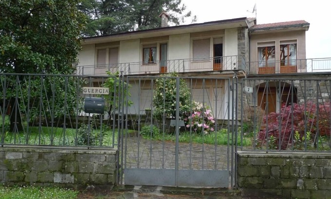 Castel del Piano Villa | VILLA HERMOSA CON JARDIN EN MONTAJE AMIATA 3.000 METROS