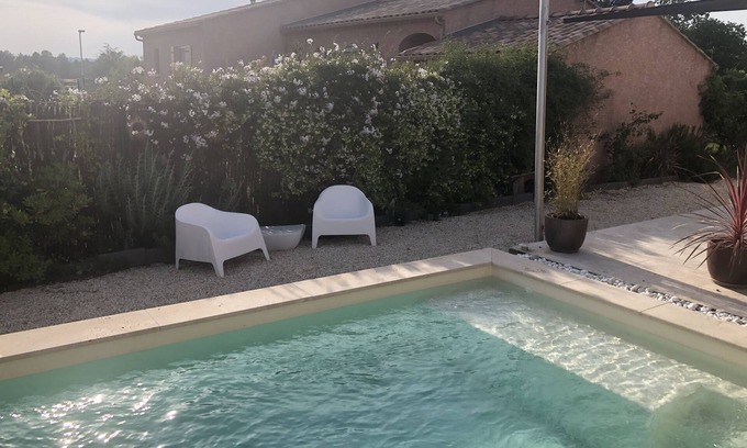 Cabrieres Villa | Villa in a charming little village near Nîmes