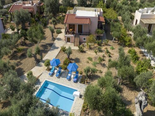 Asteri Casa | Villa in Crete near Beach & Olive Trees