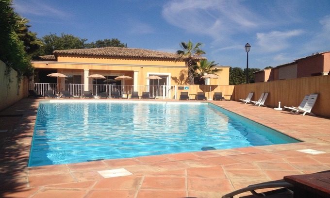 La Rouviere Apartamento | Villa en Francia con Vista al Campo de Golf