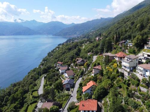 Ghiffa Casa | Villa in Ghiffa with Lake Maggiore Views