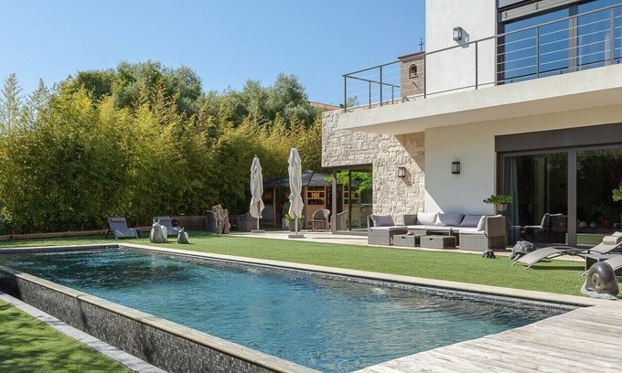 Antibes Villa | Villa in Juan-Les-pins with heated pool