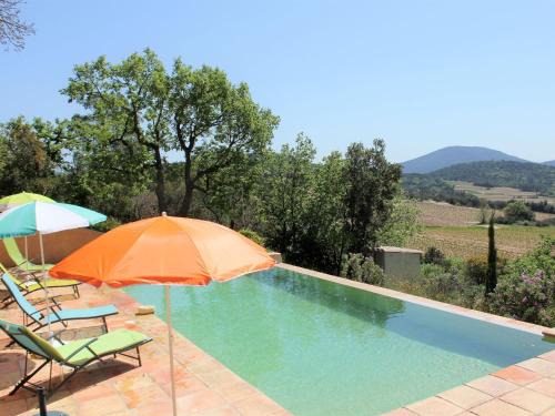 Plan-de-la-Tour Casa | Villa in Le Plan-de-la-Tour with Pool