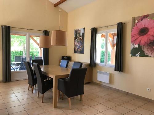 Les Forges Casa | Villa in Les Forges with Golf & Pool Access