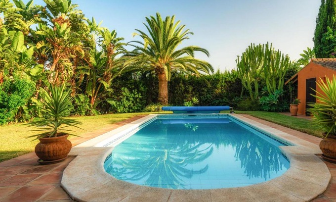 Urbanizacion Marbessa Villa | Villa en Marbesa con piscina privada climatizada
