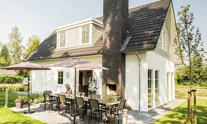 Baarle-Nassau Casa | Villa en Parc de Kievit con Jardín y Chimenea