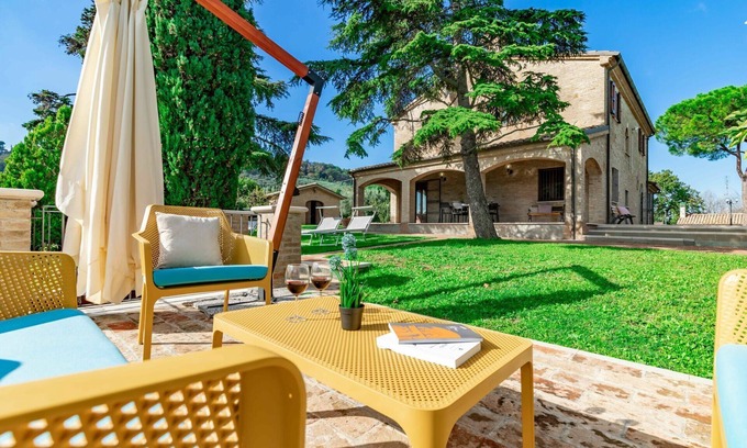 Pesaro Villa | Villa en Pesaro con 4 habitaciones, capacidad 10