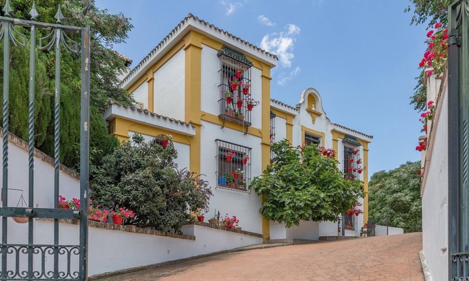Priego de Córdoba Villa | Villa en Priego con piscina y Sierras Subbéticas