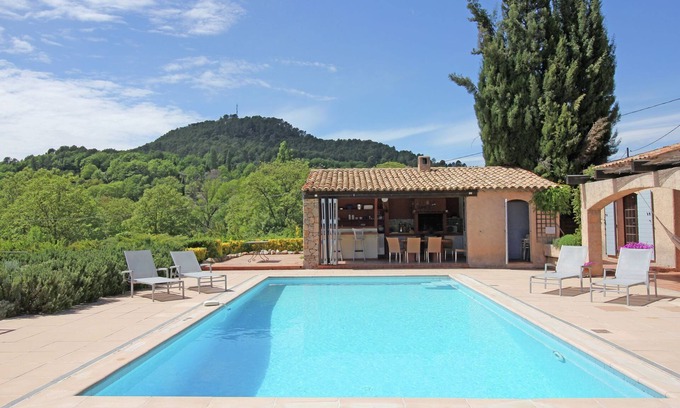 Salernes Casa | Villa en Salernes con piscina privada y jardín
