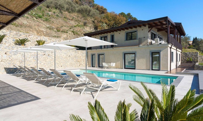 Savoca Villa | Villa en Savoca con 5 habitaciones, capacidad 10
