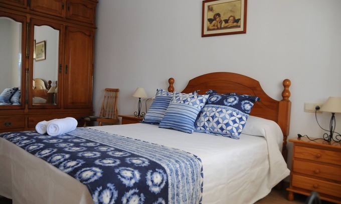 Badolatosa Villa | Villa en el centro de Andalucía ideal para familias con piscina