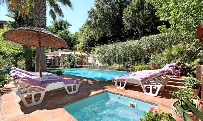 La Garde-Freinet Casa | Villa in the heart of chestnut groves