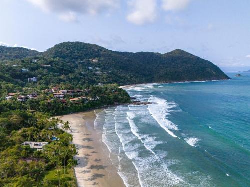 Cidade Jardim Tom Casa | Villa in the middle of the Atlantic Forest