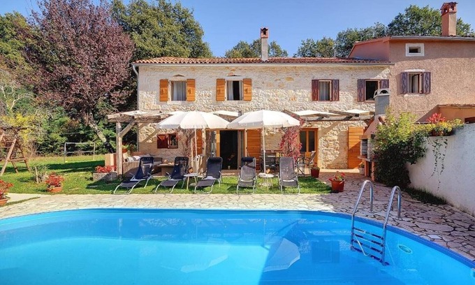 Gracisce Villa | Villa en Žminj con piscina y naturaleza