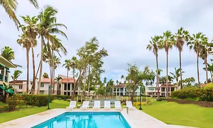Cerro Gordo Villa | Villa Iris – 2-Story Ocean View Villa w/ Pool Access & Generator